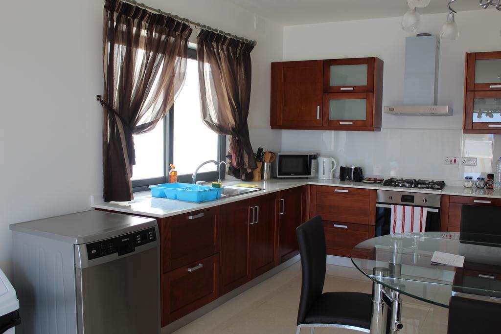Aurora Apartment Mellieha Exterior photo