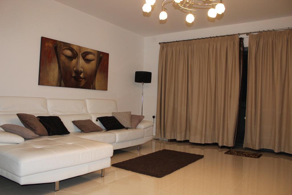 Aurora Apartment Mellieha Exterior photo