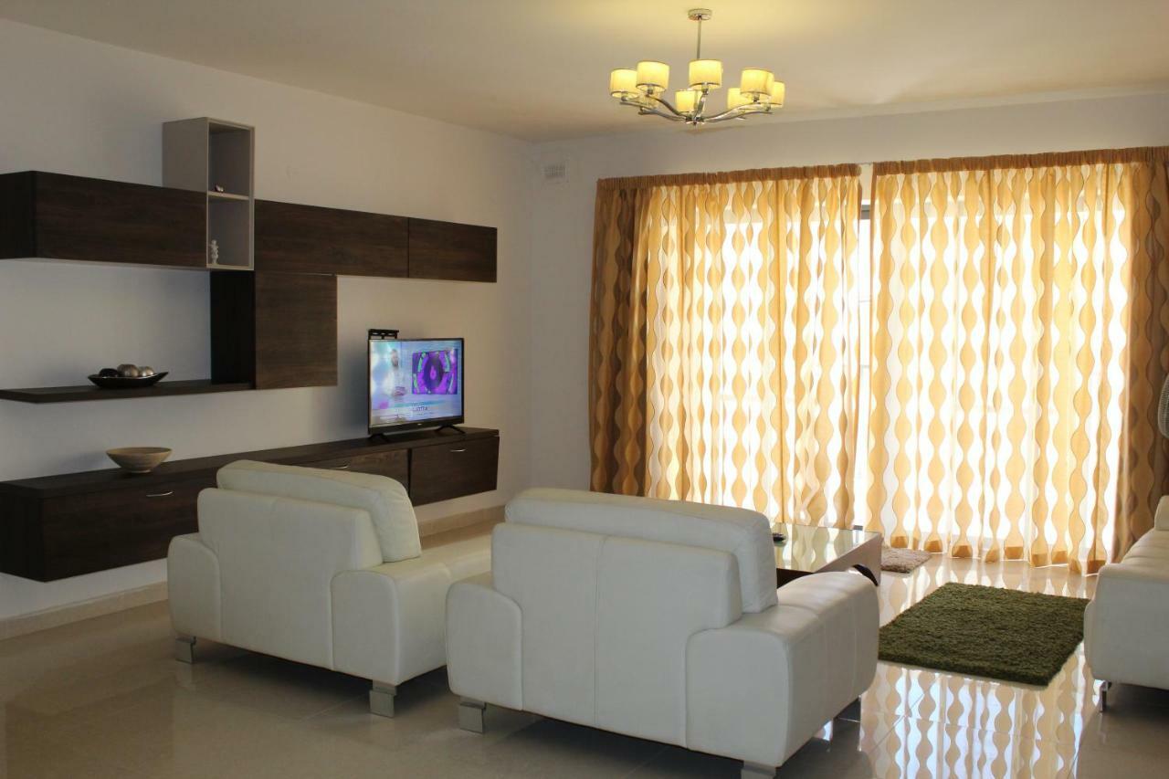 Aurora Apartment Mellieha Exterior photo
